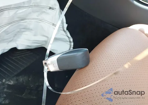 2020 Mercedes-Benz C 300 4Matic z USA, uszkodzony, nr VIN W1KWF8EB9LR571297